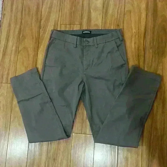 Express Men’s Camo Green Chinos - Picture 1 of 7